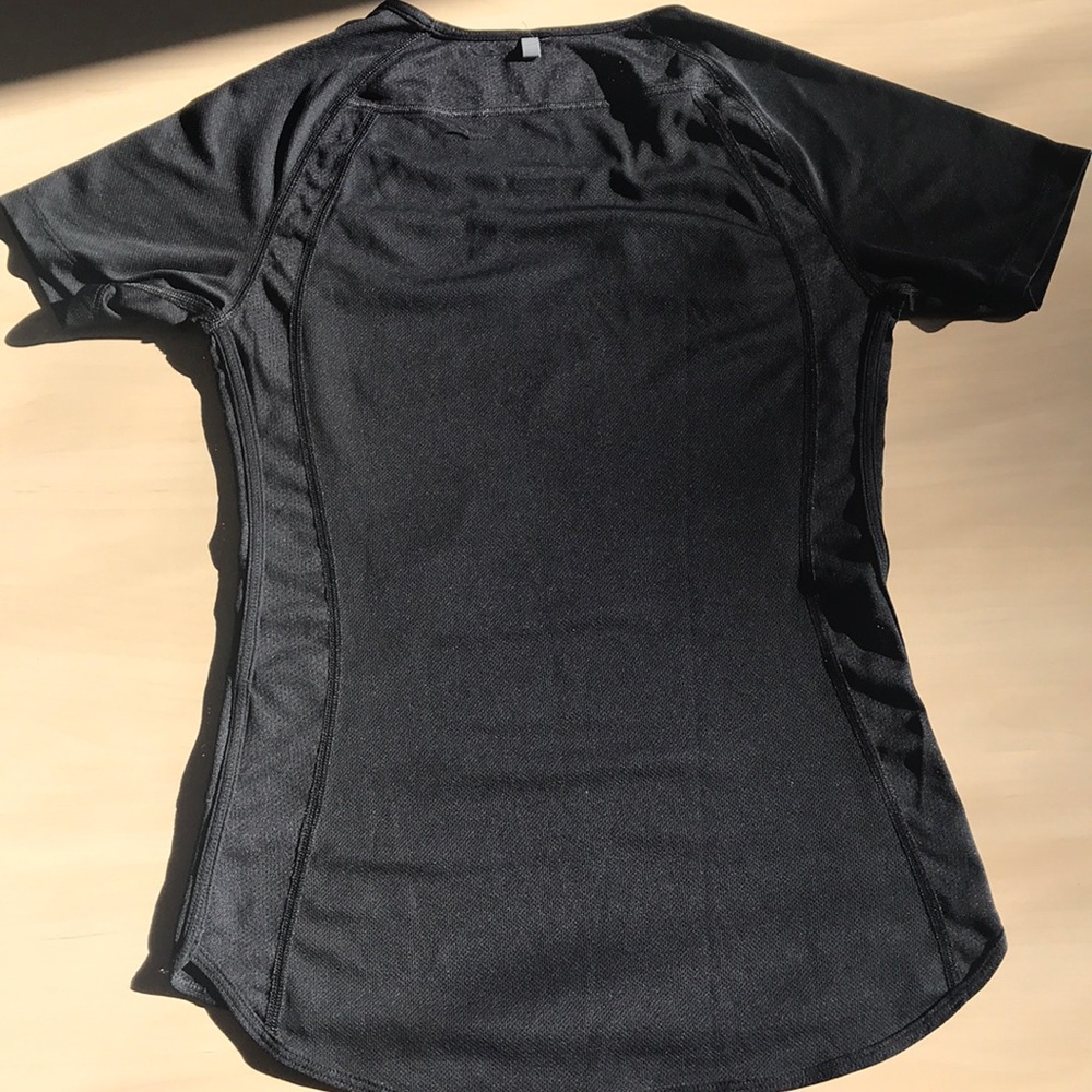 Nike tshirt - Picture 2 of 5